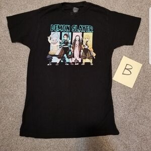 Demon slayer t shirt Size Men's Medium
